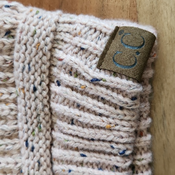 NWT C.C. Indi Pink Beanie - Picture 2 of 3